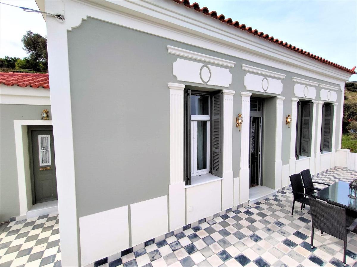 Spiti Sea View Neoclassical House In Steniaí Extérieur photo